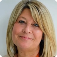 Profile photo of college Principal, Ros Leach